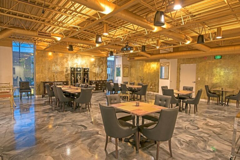 Cabonnay Oasis Room 2