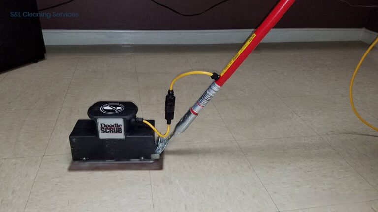 Doodle Scrub cleaning machine photo